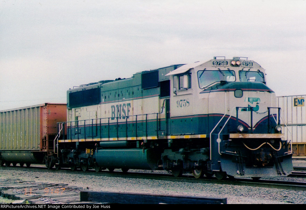 BNSF 9758 West